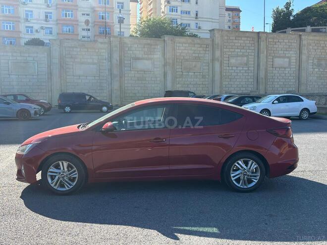 Hyundai Elantra-5