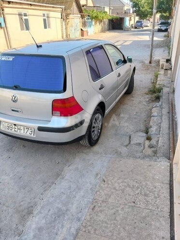 Volkswagen Golf 2001, 378,363 km - 1.6 л - Sumqayıt