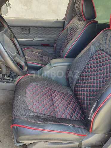 Toyota Hilux Surf 1992, 300,000 km - 2.5 l - Bakı