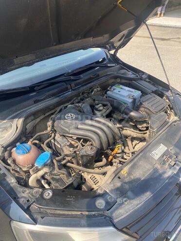 Volkswagen Jetta 2015, 168,348 km - 2.0 l - Bakı