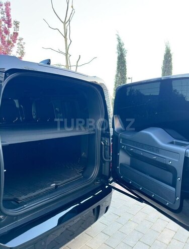Land Rover Defender 2021, 52,000 km - 3.0 л - Bakı