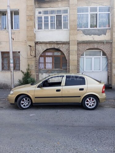Opel Astra 2005, 225,000 km - 1.4 l - Şəki