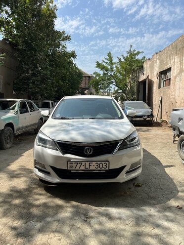 Changan Alsvin V7 2018, 180,000 km - 1.6 л - Bakı