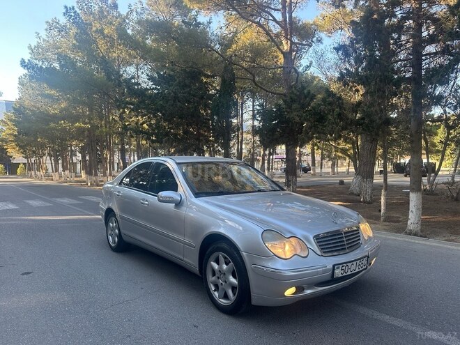 Mercedes C 240 2002, 296,580 km - 2.6 l - Bakı