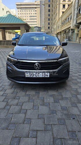 Volkswagen Polo 2021, 68,000 km - 1.6 л - Bakı