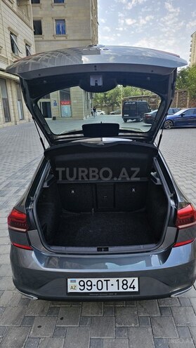 Volkswagen Polo 2021, 68,000 km - 1.6 л - Bakı