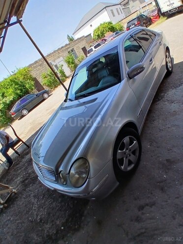 Mercedes E 240 2002, 328,100 km - 2.6 l - Bakı