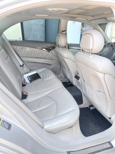 Mercedes E 240 2002, 328,100 km - 2.6 l - Bakı