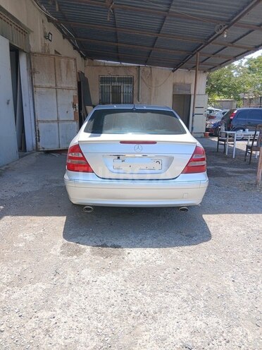 Mercedes E 240 2002, 328,100 km - 2.6 l - Bakı