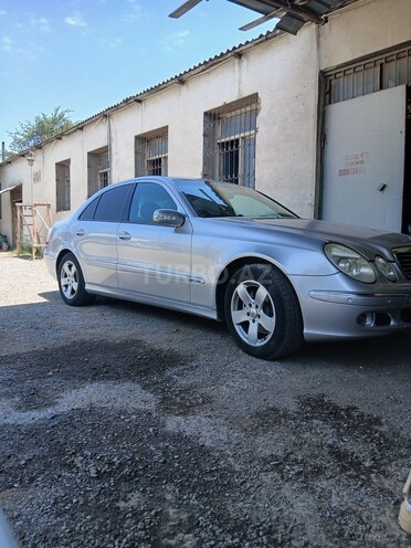 Mercedes E 240 2002, 328,100 km - 2.6 l - Bakı