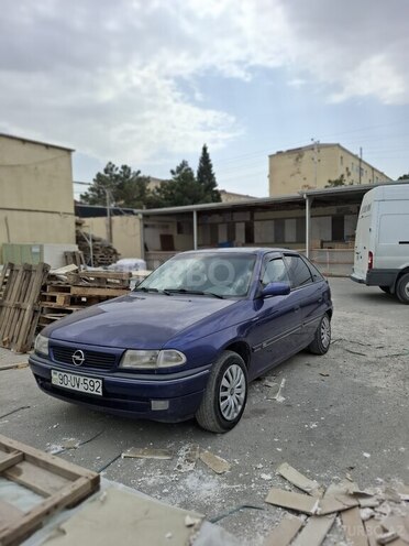 Opel Astra 1995, 425,741 km - 2.0 l - Sumqayıt