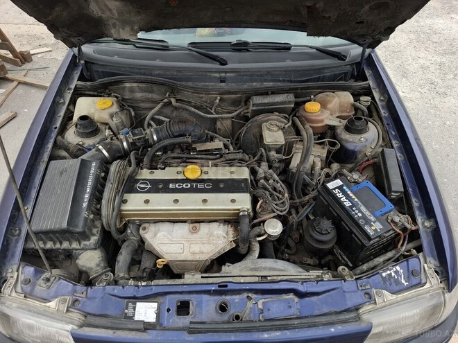 Opel Astra 1995, 425,741 km - 2.0 l - Sumqayıt