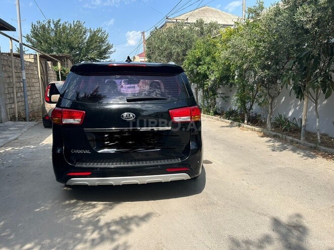 Kia Carnival 2015, 240,000 km - 2.2 l - Bakı