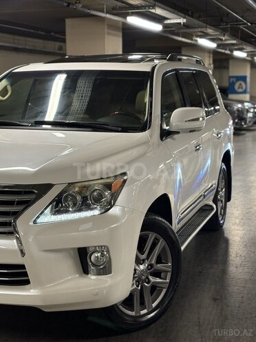 Lexus LX 570-4