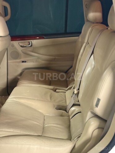 Lexus LX 570-19