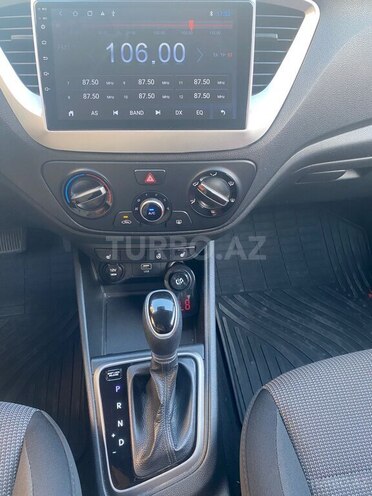 Hyundai Accent 2019, 250,000 km - 1.6 l - Bakı