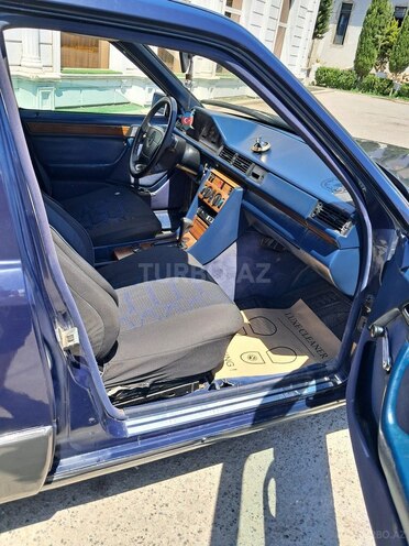 Mercedes E 200 d 1993, 400,000 km - 2.0 л - Bakı