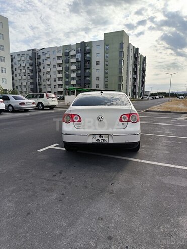 Volkswagen Passat 2005, 365,000 km - 2.0 l - Bakı