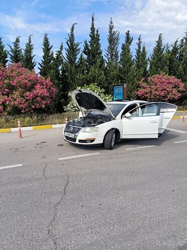 Volkswagen Passat 2005, 365,000 km - 2.0 l - Bakı