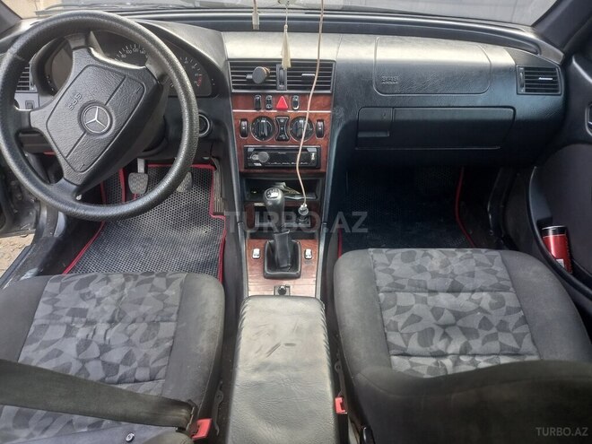 Mercedes C 200 1999, 455,000 km - 2.0 л - Sabirabad