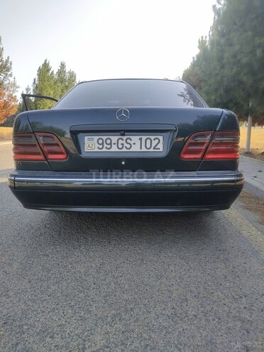 Mercedes E 220 d 2001, 334,819 km - 2.2 l - Masallı