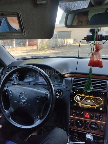 Mercedes E 220 d 2001, 334,819 km - 2.2 l - Masallı