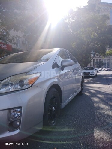 Toyota Prius 2015, 240,141 km - 1.8 л - Bakı