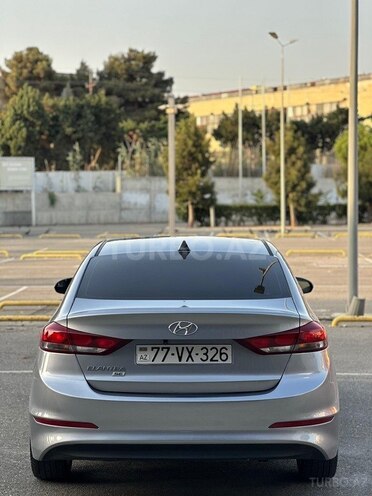 Hyundai Elantra 2016, 110,000 km - 2.0 l - Bakı