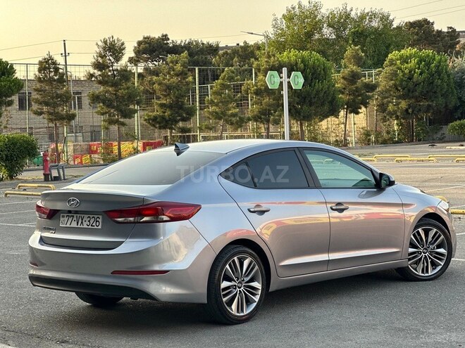 Hyundai Elantra 2016, 110,000 km - 2.0 l - Bakı