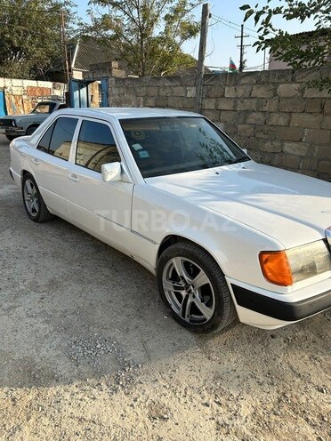 Mercedes E 220 d 1990, 360,000 km - 2.0 l - Bakı