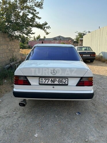 Mercedes E 220 d 1990, 360,000 km - 2.0 l - Bakı