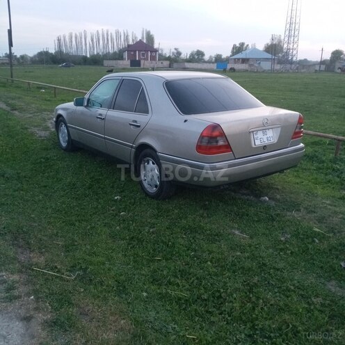 Mercedes C 220 1996, 427,000 km - 2.2 l - Bakı