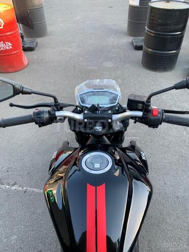 Voge 300r-4