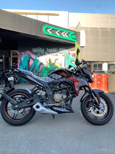 Voge 300r-2