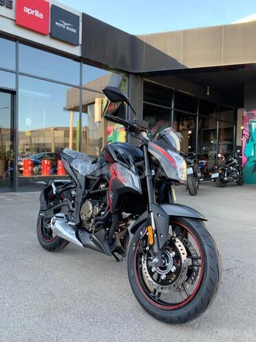 Voge 300r-1