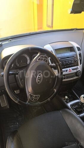 Kia Ceed 2008, 329,770 km - 1.6 л - Bakı
