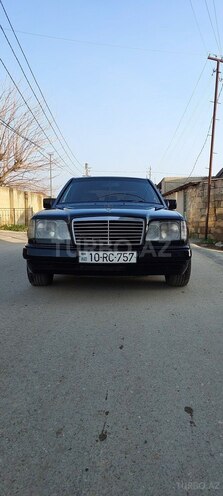 Mercedes E 220 1995, 380,000 km - 2.2 l - Bakı