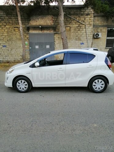 Toyota Aqua 2016, 169,000 km - 1.5 l - Bakı