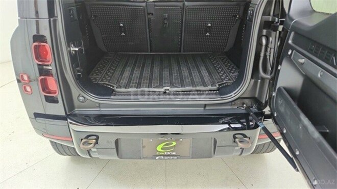 Land Rover Defender 2023, 33,251 km - 3.0 л - Bakı