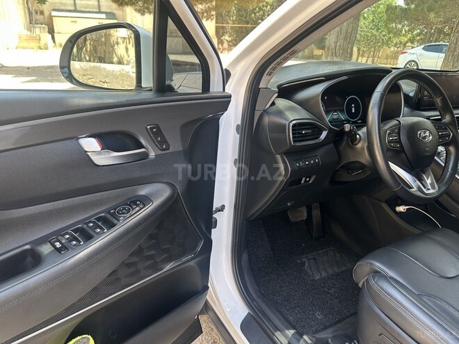 Hyundai Santa Fe-12