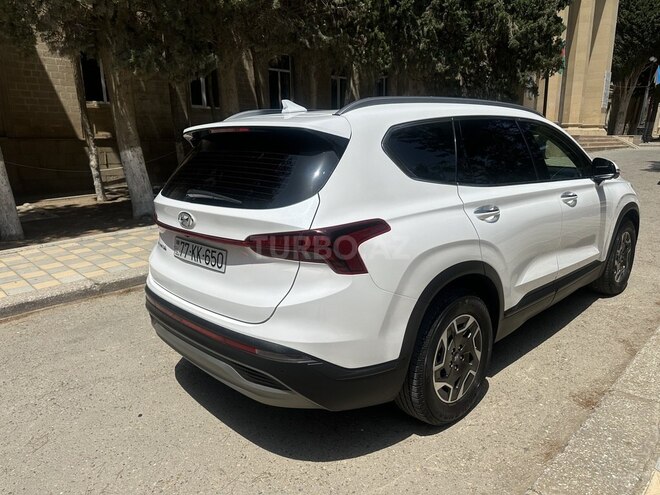 Hyundai Santa Fe-10