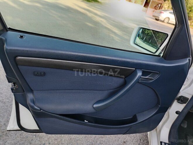 Mercedes C 180 1996, 323,565 km - 1.8 л - Hacıqabul