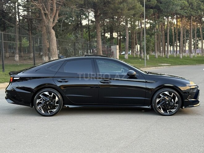 Hyundai Sonata-9