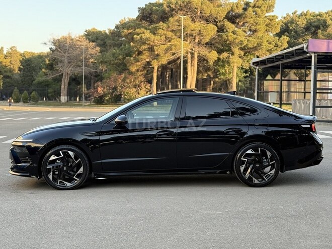 Hyundai Sonata-8