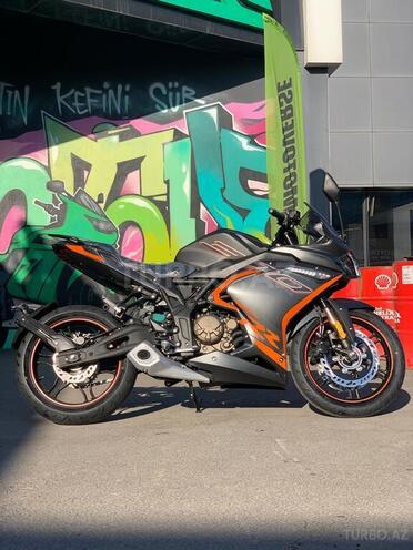 Voge 300rr-2