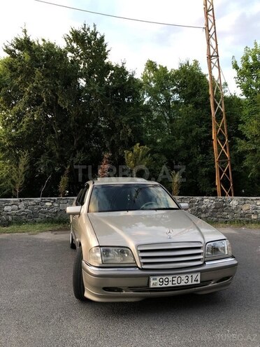 Mercedes C 240 1998, 350,000 km - 2.4 l - Qax