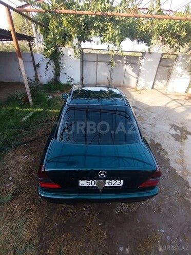 Mercedes C 240 1998, 380,000 km - 2.4 l - Salyan