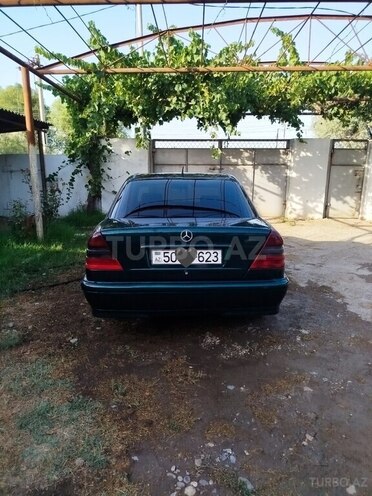 Mercedes C 240 1998, 380,000 km - 2.4 l - Salyan