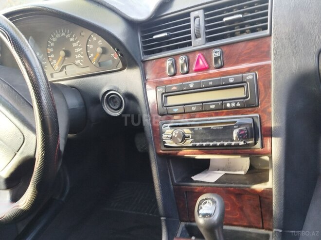 Mercedes C 240 1998, 380,000 km - 2.4 l - Salyan