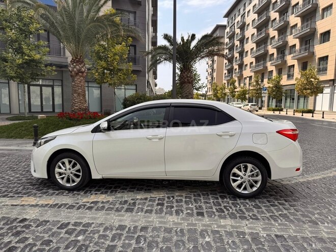 Toyota Corolla 2013, 270,000 km - 1.6 l - Bakı